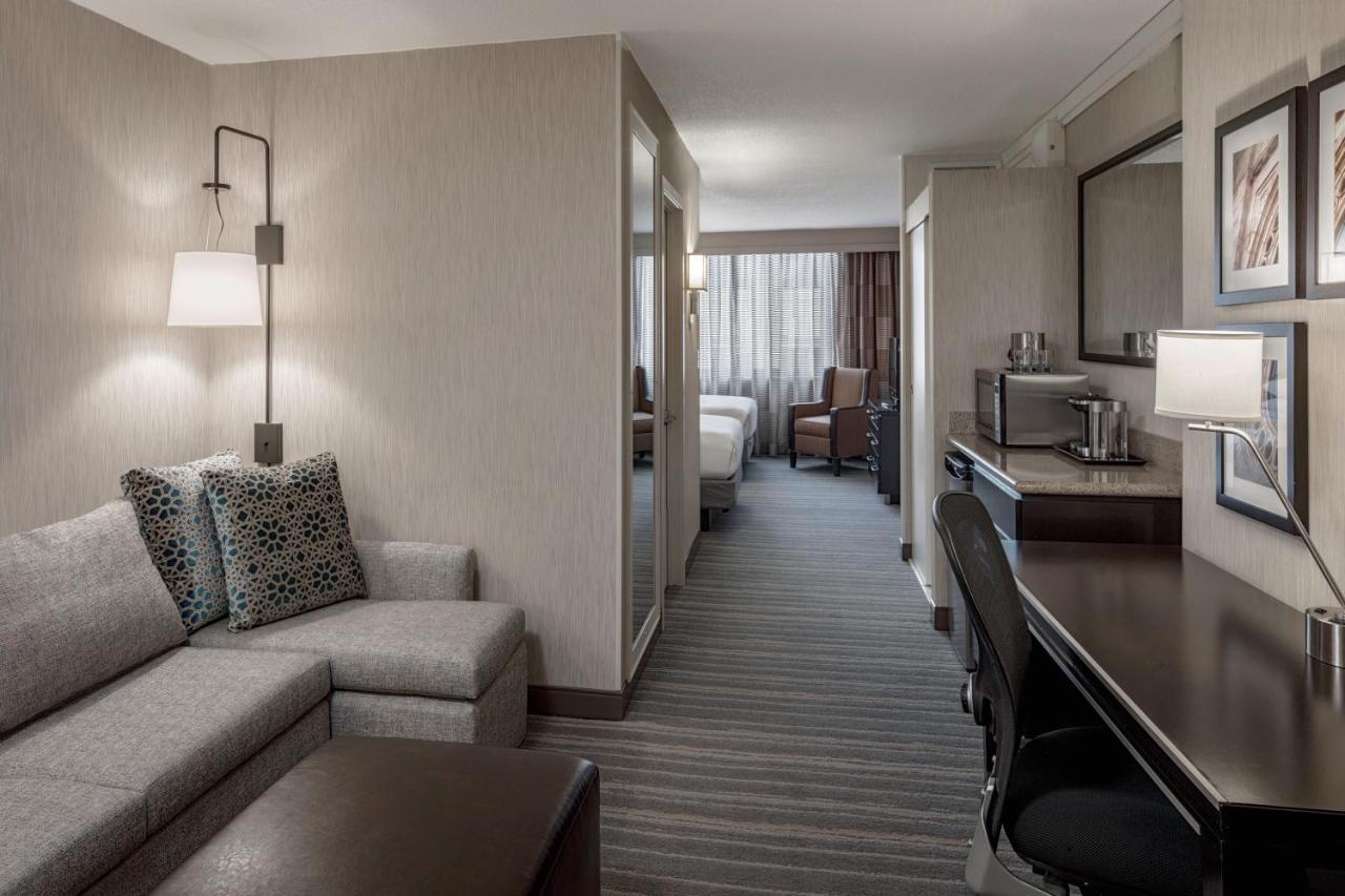 Doubletree Suites By Hilton Minneapolis Downtown Экстерьер фото