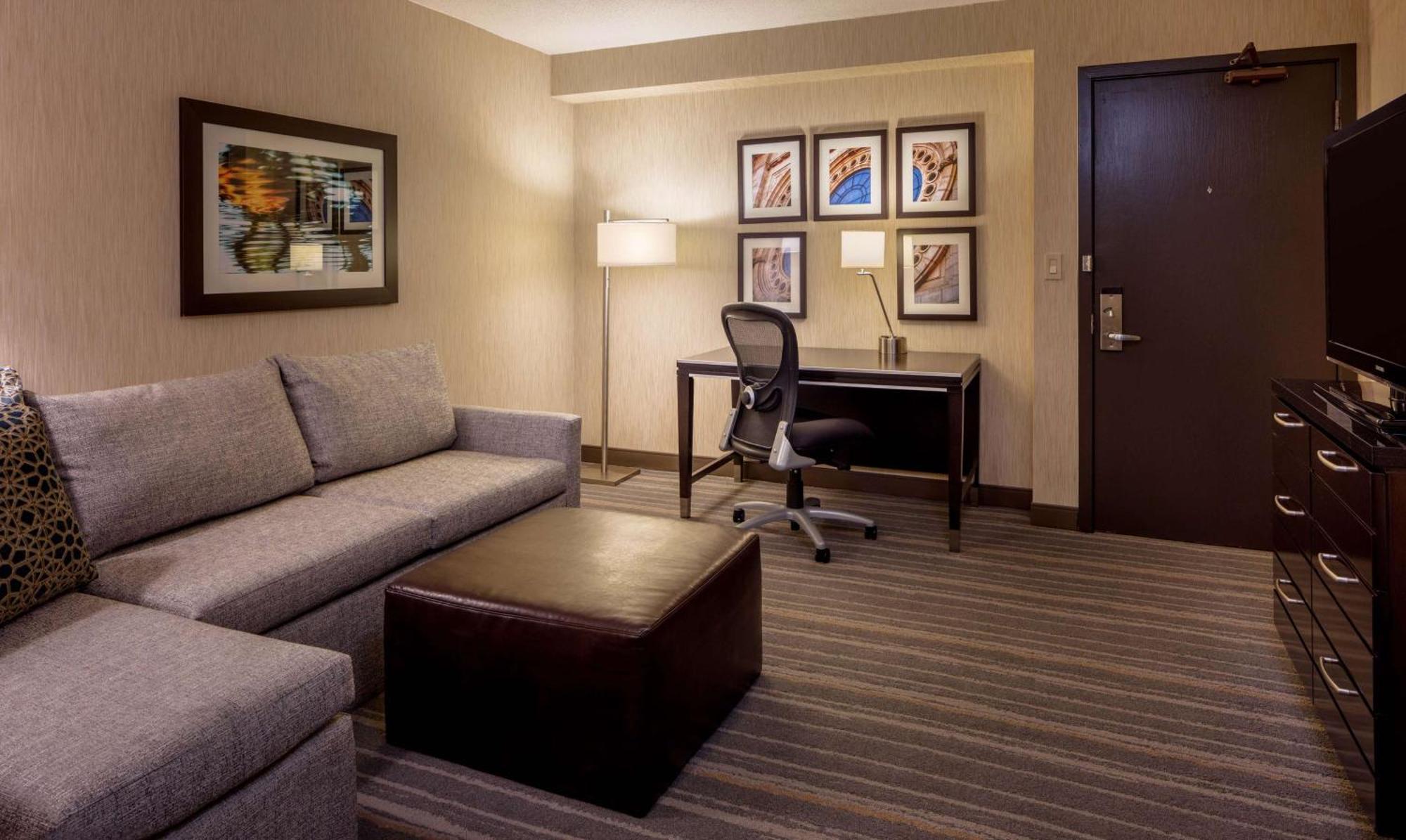 Doubletree Suites By Hilton Minneapolis Downtown Экстерьер фото