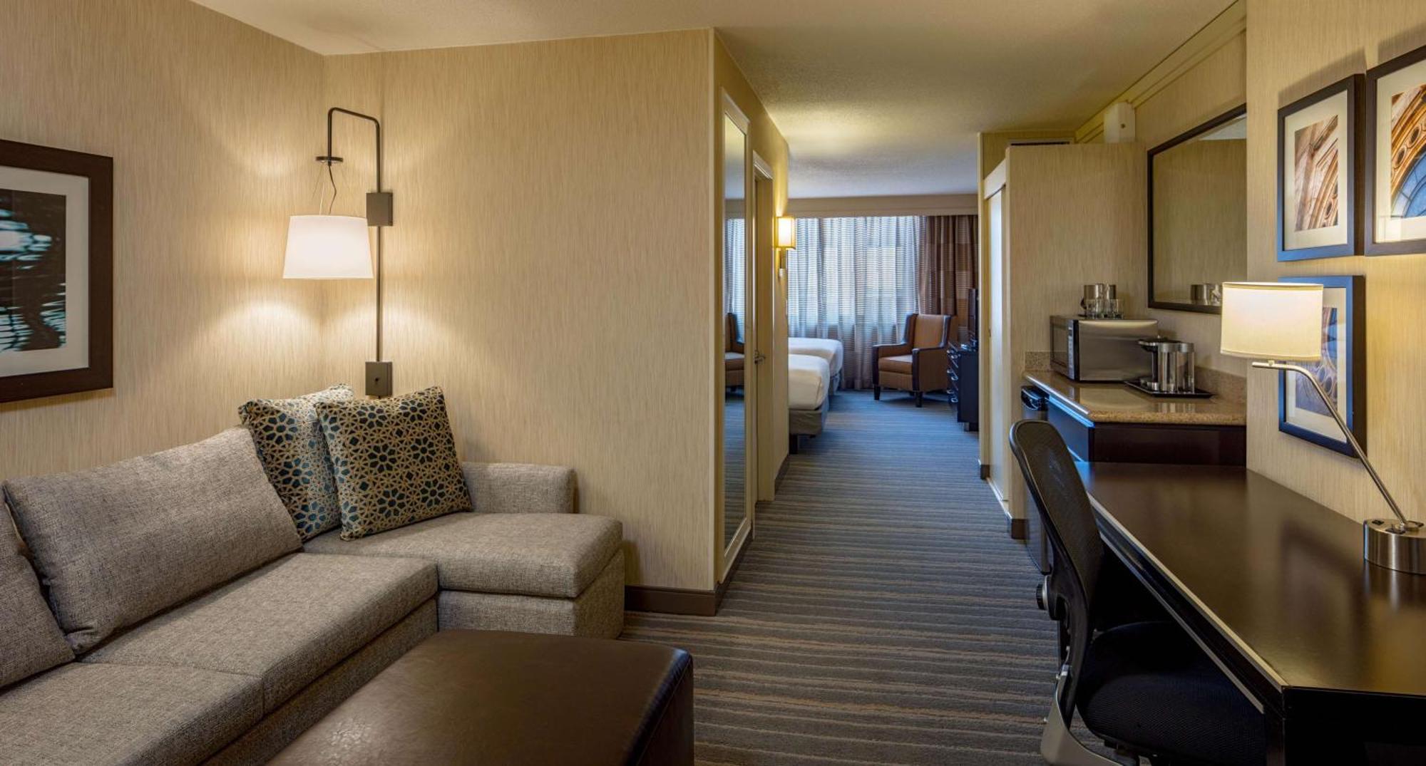 Doubletree Suites By Hilton Minneapolis Downtown Экстерьер фото