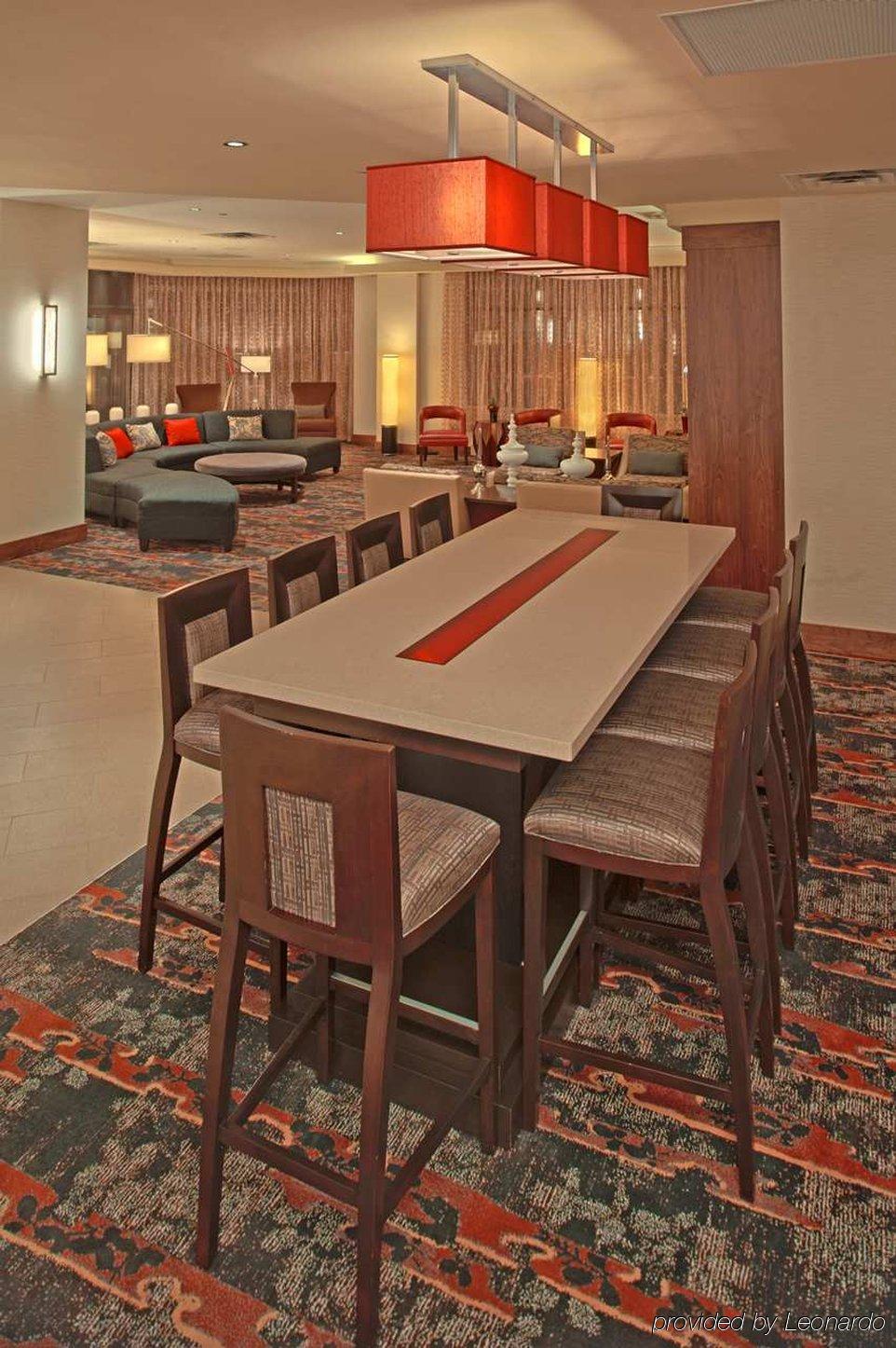 Doubletree Suites By Hilton Minneapolis Downtown Экстерьер фото