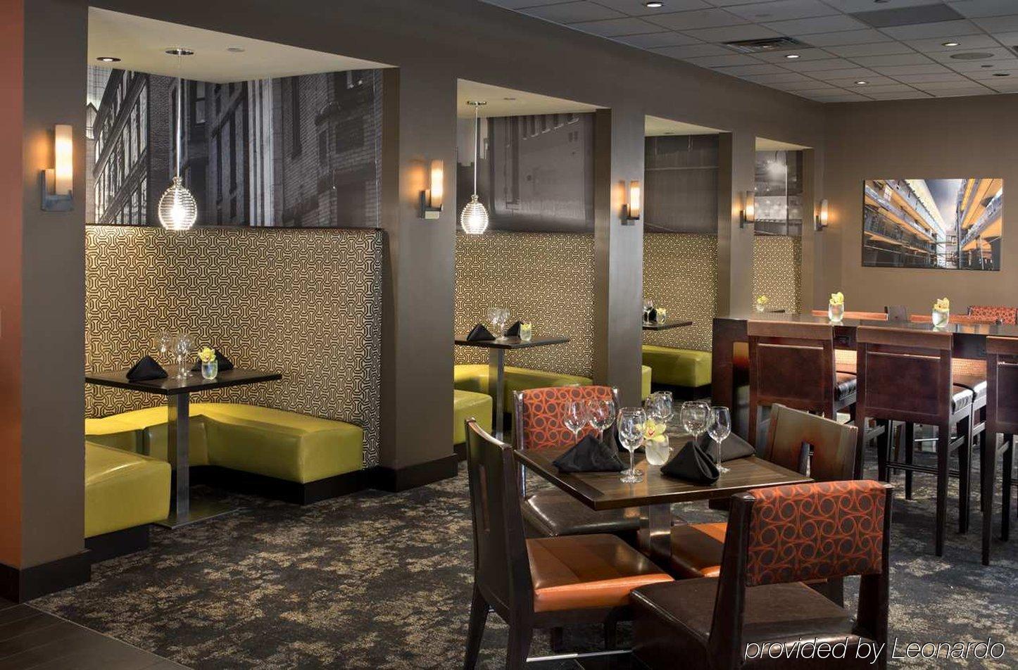 Doubletree Suites By Hilton Minneapolis Downtown Экстерьер фото