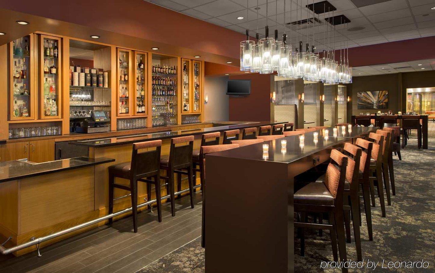 Doubletree Suites By Hilton Minneapolis Downtown Экстерьер фото