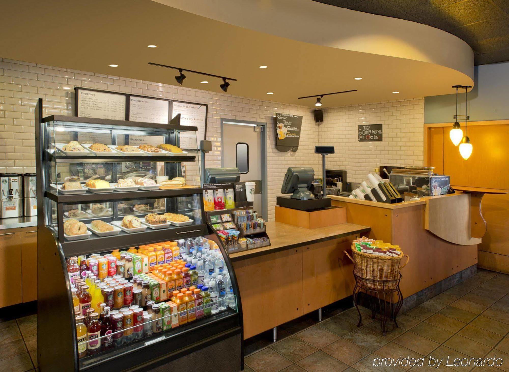 Doubletree Suites By Hilton Minneapolis Downtown Экстерьер фото