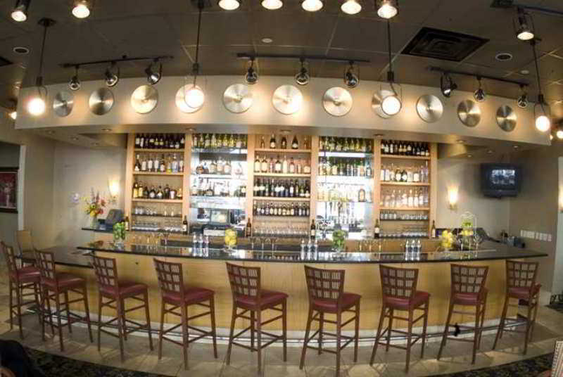 Doubletree Suites By Hilton Minneapolis Downtown Ресторан фото